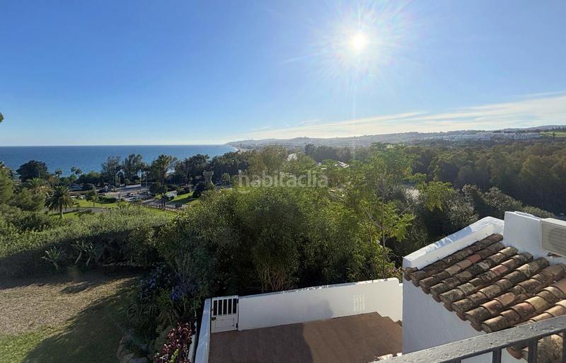 Foto e5f38e07-f56c-481a-a3a6-f1197bd4e5dd. Casa adossada amb piscina a bahía de Casares Casares