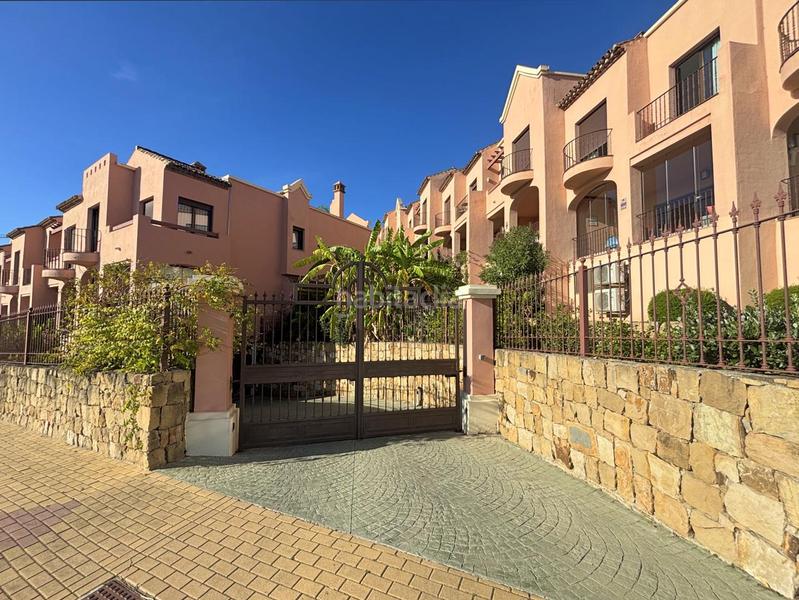 Foto 0111471f-0e1b-4ae8-a50d-8bc5123fec3b. Casa a schiera con riscaldamento parcheggio piscina in Estepona