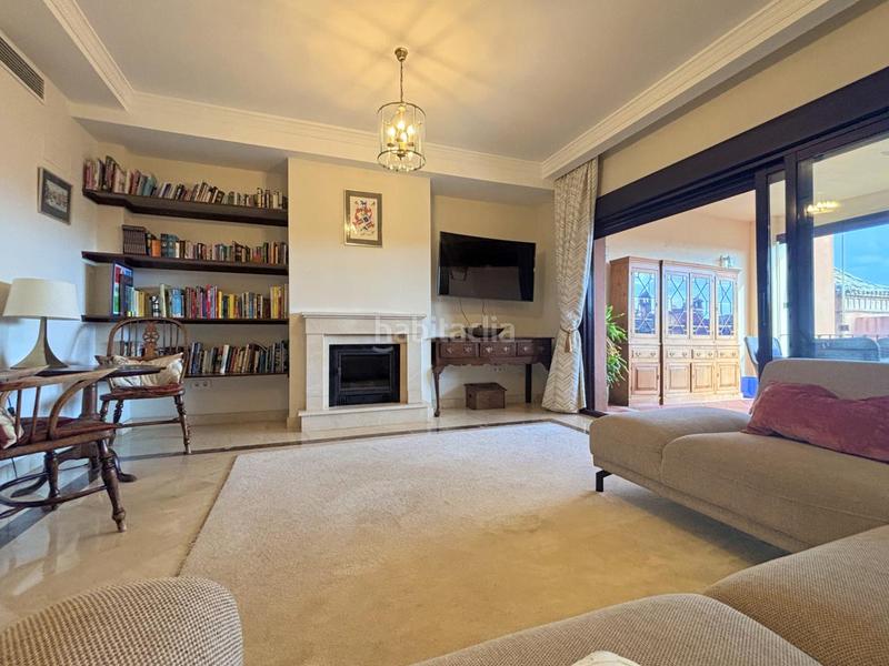 Foto 2186f7b2-37c7-41bd-a050-e8621e9ea55f. Casa a schiera con riscaldamento parcheggio piscina in Estepona