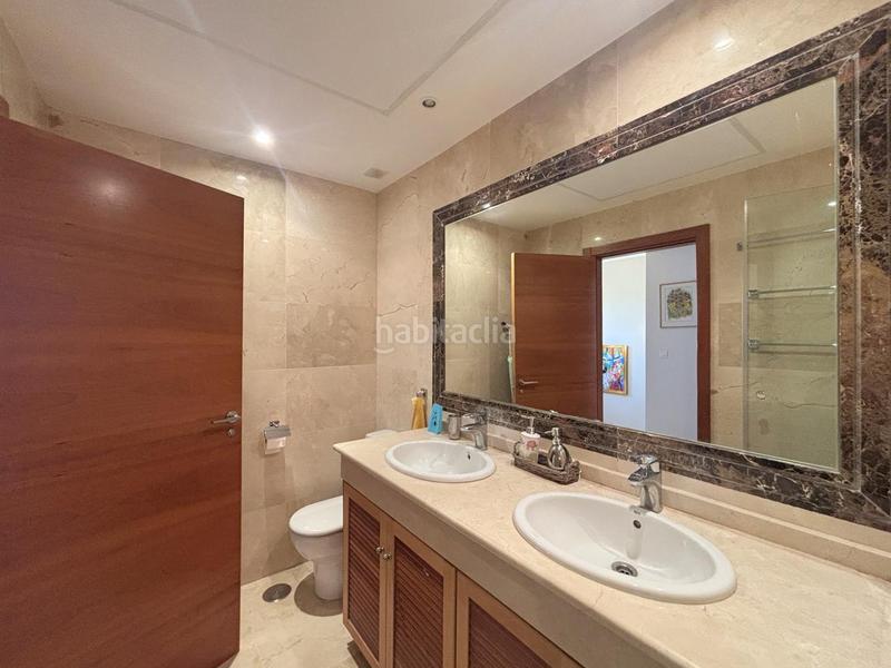 Foto 48b6688d-7d94-4303-b20b-06fb480eaeae. Casa a schiera con riscaldamento parcheggio piscina in Estepona