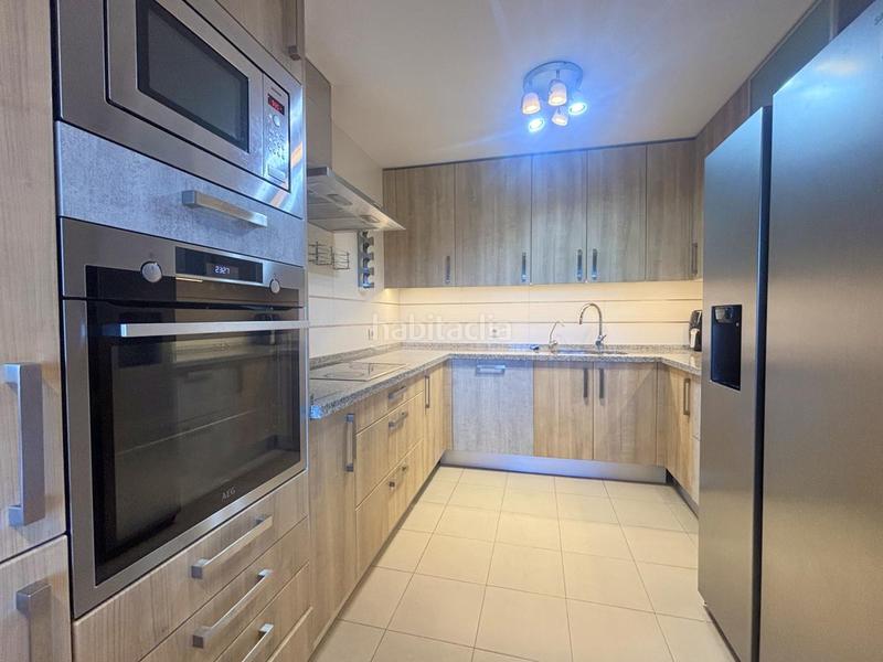 Foto 51f0c397-358a-4699-9de1-b289836a7c82. Casa a schiera con riscaldamento parcheggio piscina in Estepona