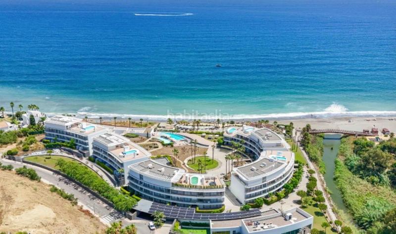 Foto 09ebeef2-db9e-4c7a-9179-9754a3c1f3fe. Apartament amb calefacció aparcament piscina a Bahía Dorada Estepona