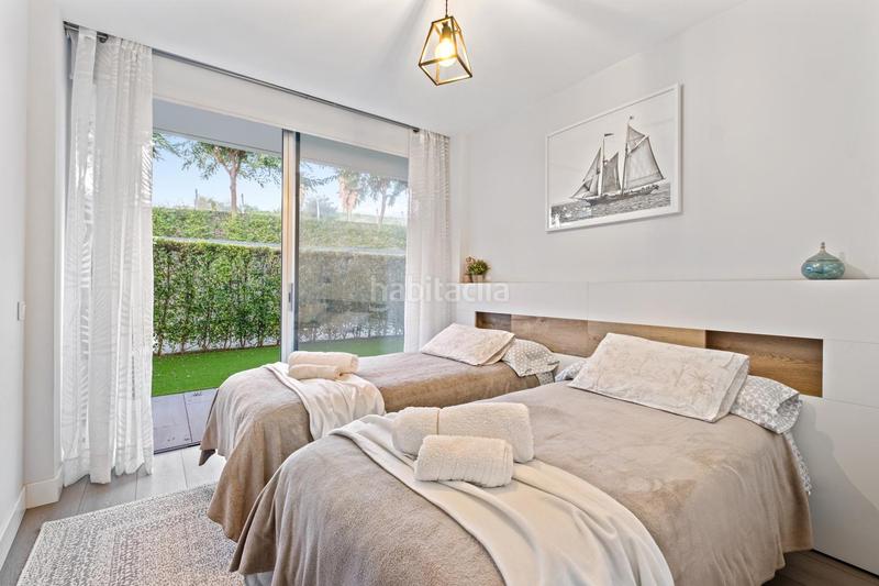 Foto 483b4ce1-d7c3-4412-a5b3-0608abb65ac4. Apartament amb calefacció aparcament piscina a Bahía Dorada Estepona