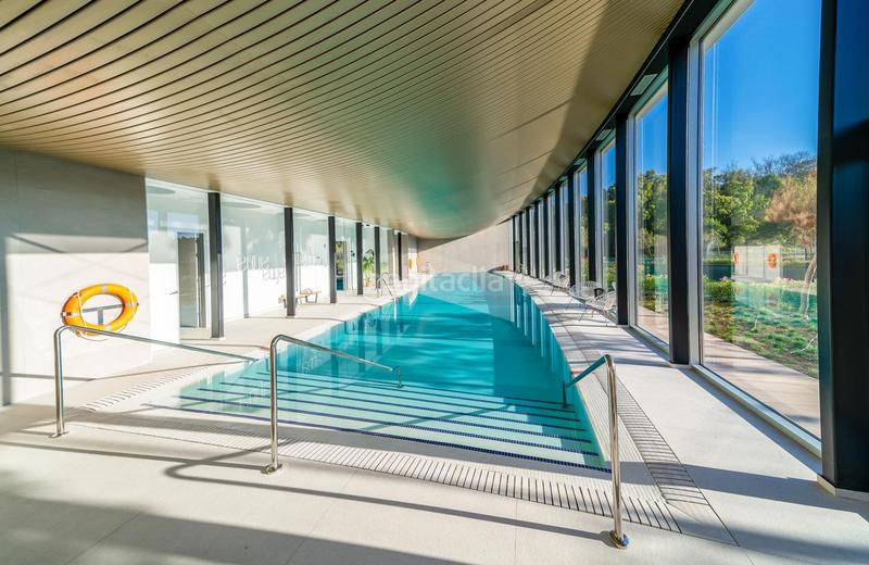 Foto 4af1ebc6-9816-43ae-84e3-5e6b9d67a1cd. Apartament amb calefacció aparcament piscina a Bahía Dorada Estepona