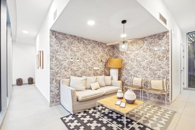 Foto 99b95578-21de-4504-a0a3-78024bd412f2. Apartament amb calefacció aparcament piscina a Bahía Dorada Estepona