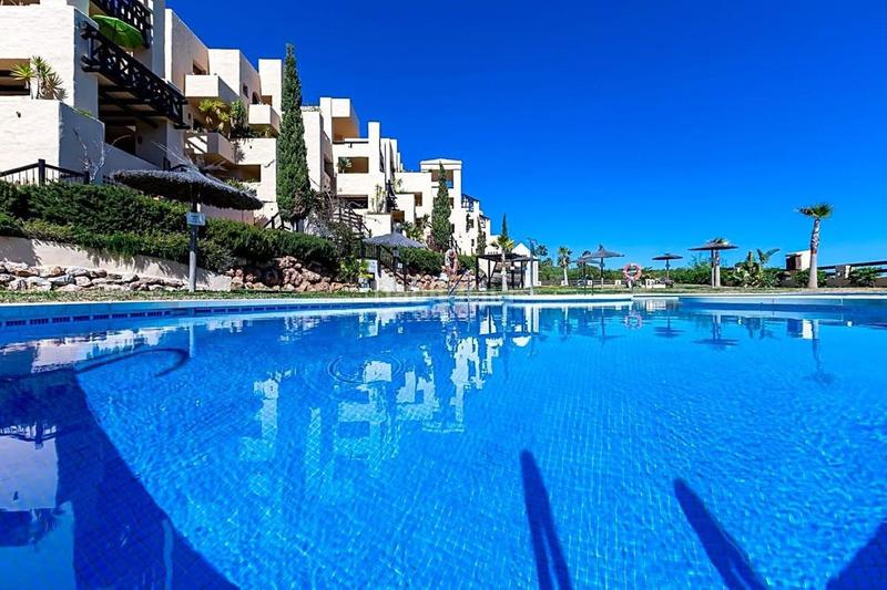 Foto b6d32bbd-35ad-4251-839a-df4a5c49bd6b. Apartment with heating parking pool in San Luis de Sabinillas Manilva
