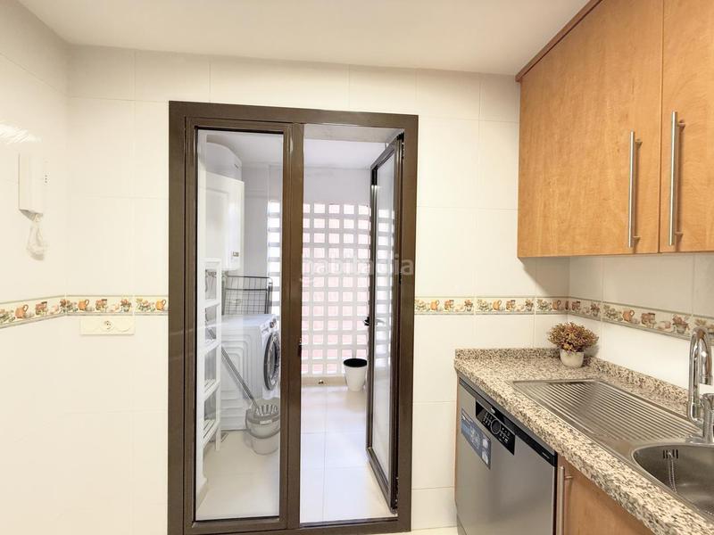 Foto cb6b61f5-7b77-4df6-ac2b-bf487c1e6951. Apartment with heating parking pool in San Luis de Sabinillas Manilva