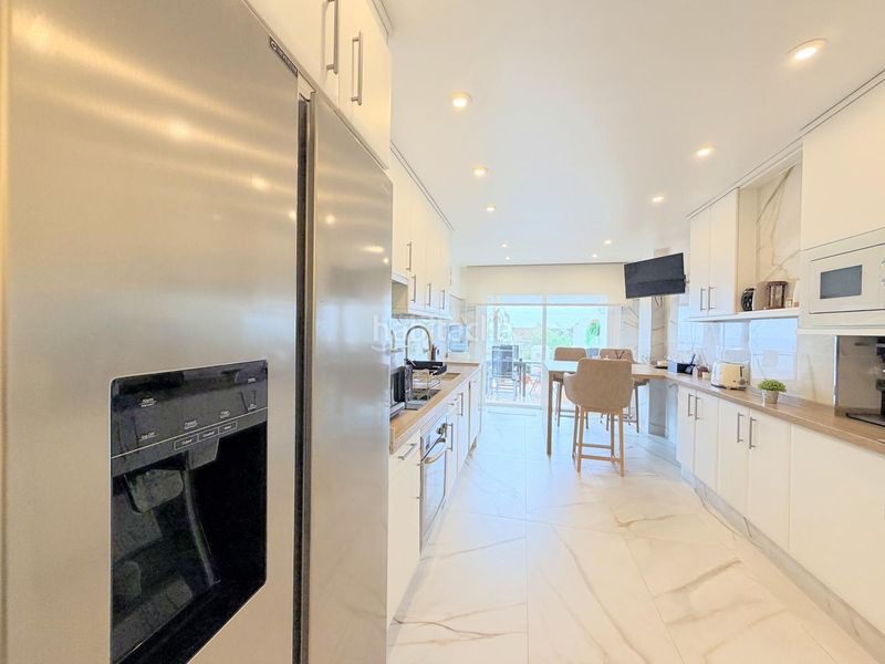 Foto 6f9309b6-bdc3-4ea9-a5d8-b48a9c434e36. Dúplex amb aparcament piscina a bahía de Casares Casares