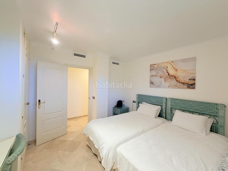 Foto c2384bc7-dd9f-474a-9ac7-70ab7fb26537. Dúplex amb aparcament piscina a bahía de Casares Casares