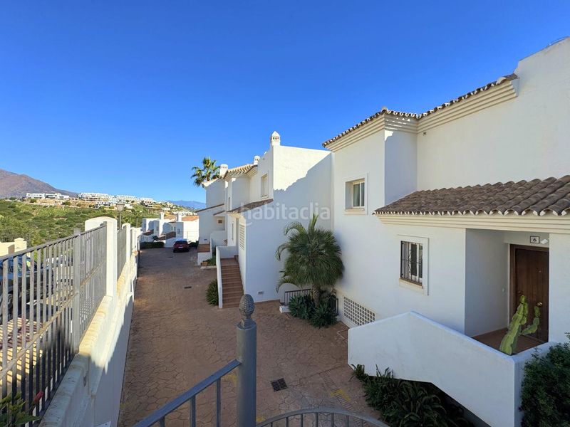 Foto d43b0058-270d-49b0-a2aa-07b82d569ccf. Dúplex amb aparcament piscina a bahía de Casares Casares