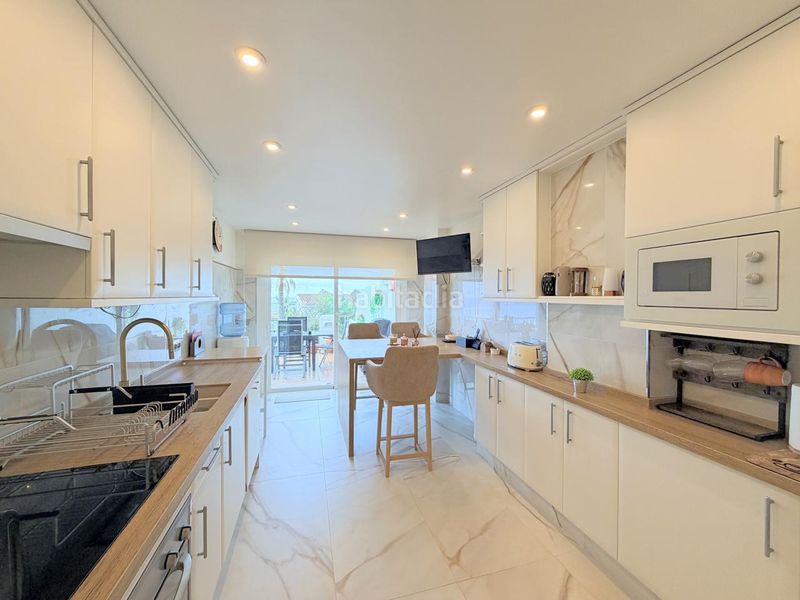 Foto e0c08522-95af-4c81-b4ee-57b2f554fd07. Dúplex amb aparcament piscina a bahía de Casares Casares