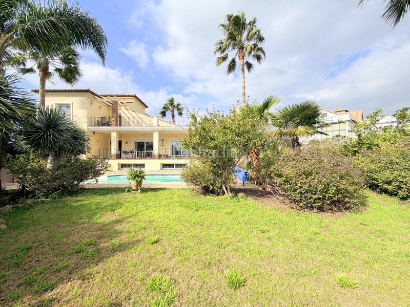 Foto 01d6db03-5c8b-4f94-b3db-c3b6735aa3d8. Casa amb aparcament piscina a Casares golf - Casares del sol Casares