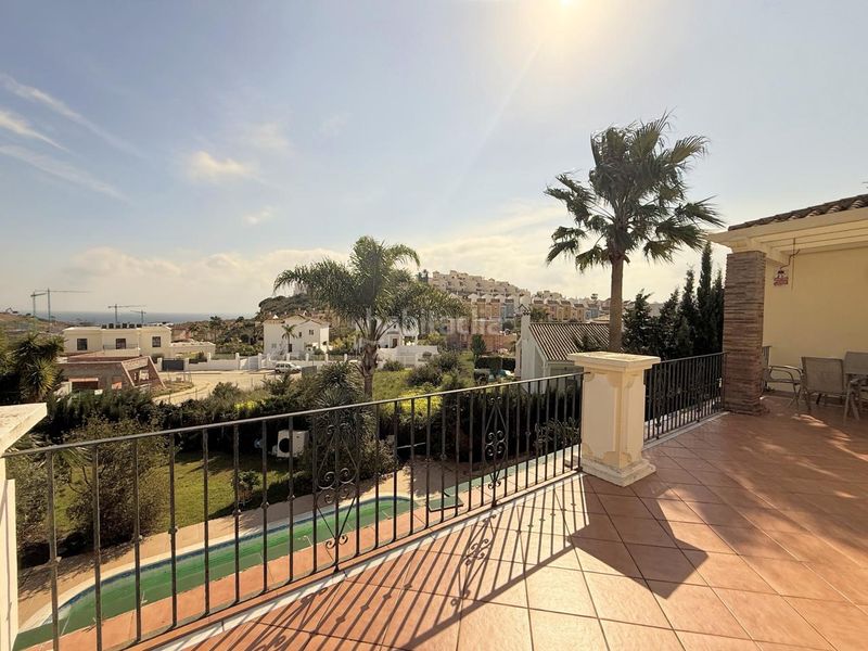 Foto 07db0f9d-7df5-4644-a8d9-f876842f747a. Casa amb aparcament piscina a Casares golf - Casares del sol Casares