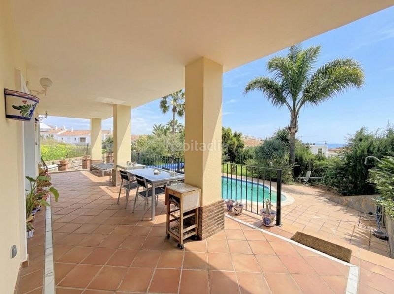 Foto 1ec8e2f8-1046-4cd1-b29d-8bcd5529ba43. Casa amb aparcament piscina a Casares golf - Casares del sol Casares