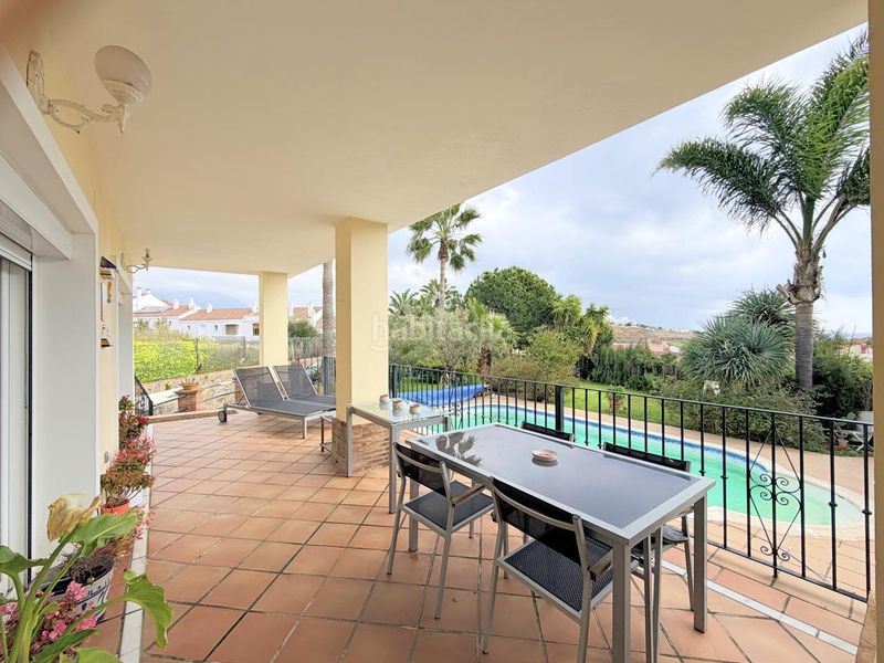 Foto 49ff7dcd-66df-42db-920f-ae9a76f865dd. Casa amb aparcament piscina a Casares golf - Casares del sol Casares