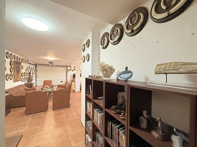 Foto 868deb1a-70e7-42b0-94a9-b6811566f8d4. Casa amb aparcament piscina a Casares golf - Casares del sol Casares