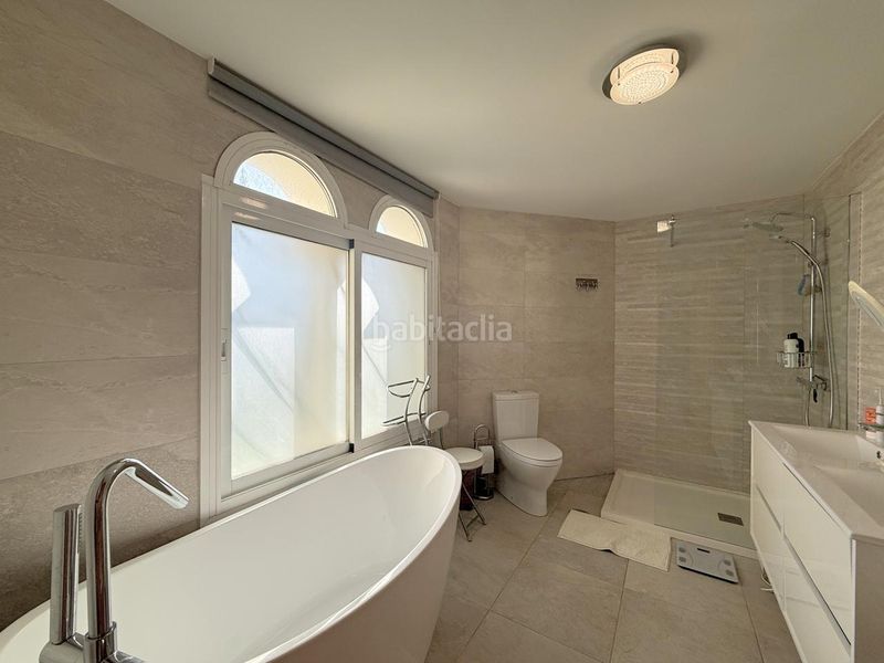 Foto d42d9e6d-7226-4e7c-a654-aa0b26440bc4. Casa amb aparcament piscina a Casares golf - Casares del sol Casares