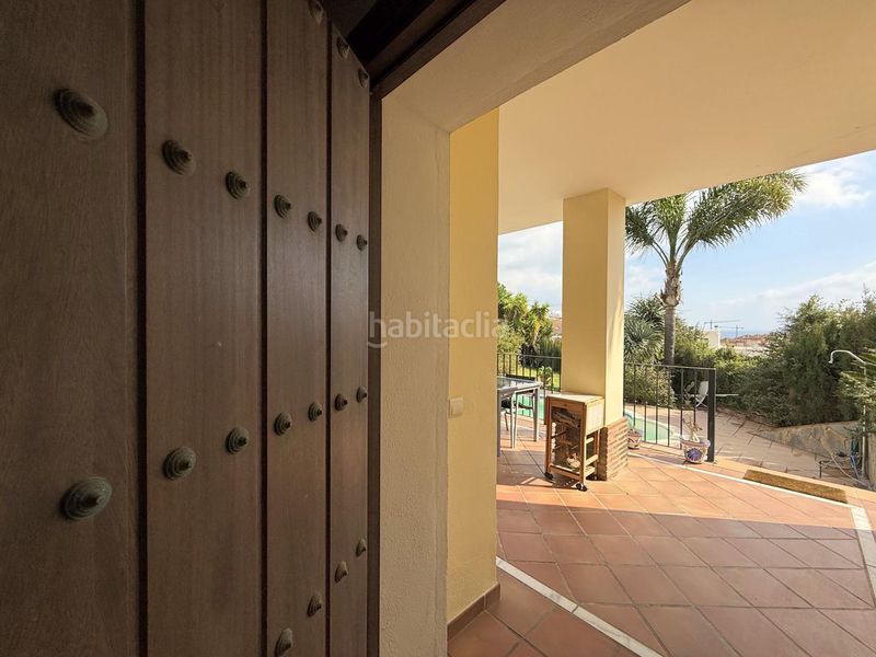 Foto ec3d2540-6281-47ee-ba94-82b34acb6ff0. Casa amb aparcament piscina a Casares golf - Casares del sol Casares