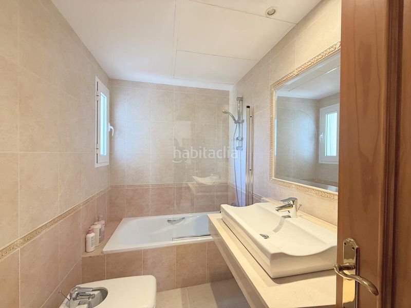 Foto f673889c-0a36-46b5-aa7c-646a7f478032. Casa amb aparcament piscina a Casares golf - Casares del sol Casares