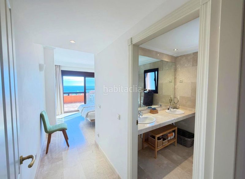 Foto 56461c93-f642-4c4c-8e11-40e9755a3743. Àtic amb aparcament piscina a Buenas Noches Estepona