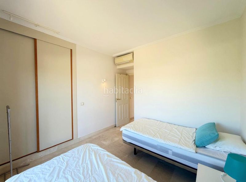 Foto df7f5f8c-b996-4210-afb2-7005a6caf97b. Àtic amb aparcament piscina a Buenas Noches Estepona