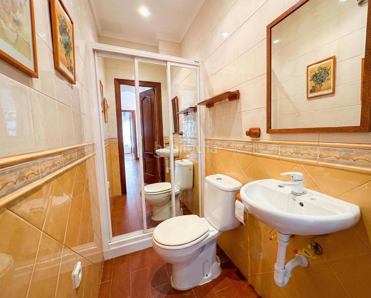 Foto f4102b7a-e7b2-4707-94ef-449c3557b41f. Casa amb piscina a Casares pueblo Casares