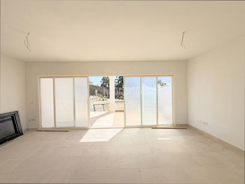 Foto acf3b20f-9021-464f-9c5d-615ef1746967. Casa adossada amb piscina a Chullera Manilva