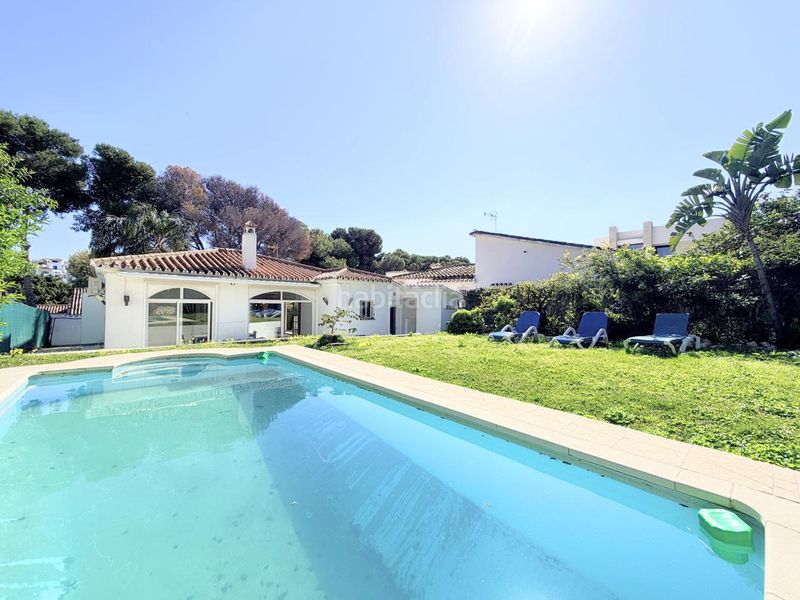 Foto 28a3c1ac-e69c-4599-a9a4-dfcfe2b7ce7c. Casa amb aparcament piscina a Nueva Andalucía centro Marbella