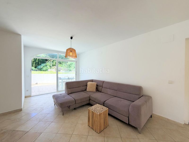 Foto 6ad607e2-b850-4706-b24d-00b60ae85ba4. Casa amb aparcament piscina a Nueva Andalucía centro Marbella