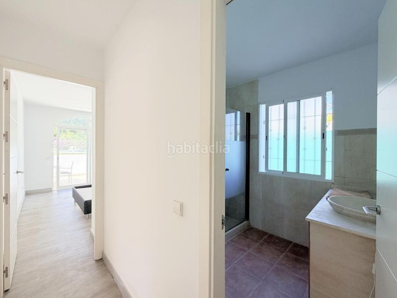 Foto 73ac16f5-4c62-4bc0-9f24-f7ec4ae854d4. Casa amb aparcament piscina a Nueva Andalucía centro Marbella