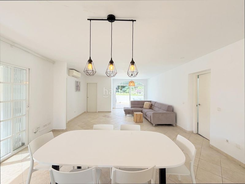 Foto 7feab74a-1d90-4afc-b46f-ce5a9c840504. Casa amb aparcament piscina a Nueva Andalucía centro Marbella