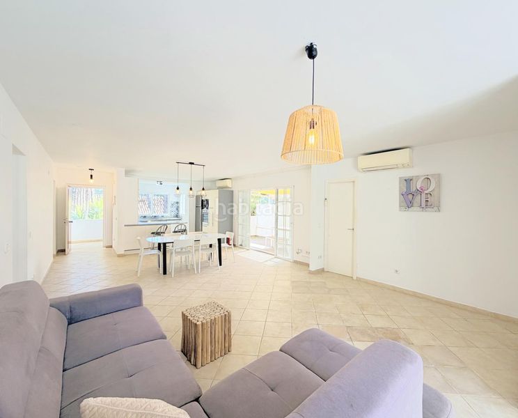 Foto e0e96467-5d31-4619-8b8d-9728d0bd3225. Casa amb aparcament piscina a Nueva Andalucía centro Marbella