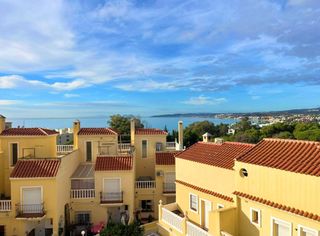 Casa  Del naranjo. Casa adosada en seghers con vistas al mar
