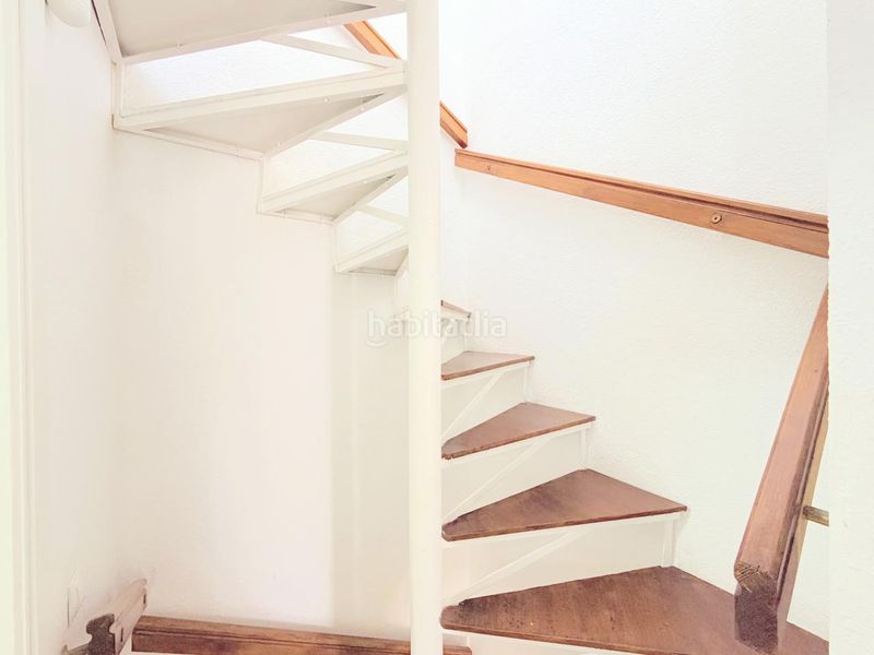 Foto cbe7e882-219b-40e9-930e-f76c3c726a60. Casa amb piscina a Chullera Manilva