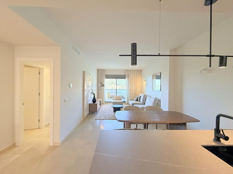 Foto bd216132-a0f5-453e-8733-ba14b3cbc265. Apartament amb calefacció aparcament piscina a Chullera Manilva