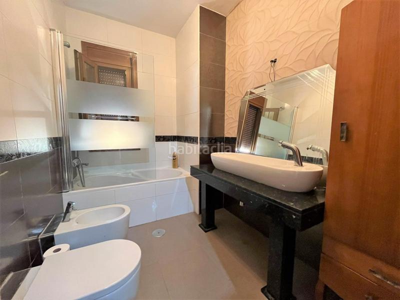 Foto 0d9dc68a-437d-4396-828d-fd7b1d8b6899. Casa gran casa en roquetas en Roquetas pueblo Roquetas de Mar