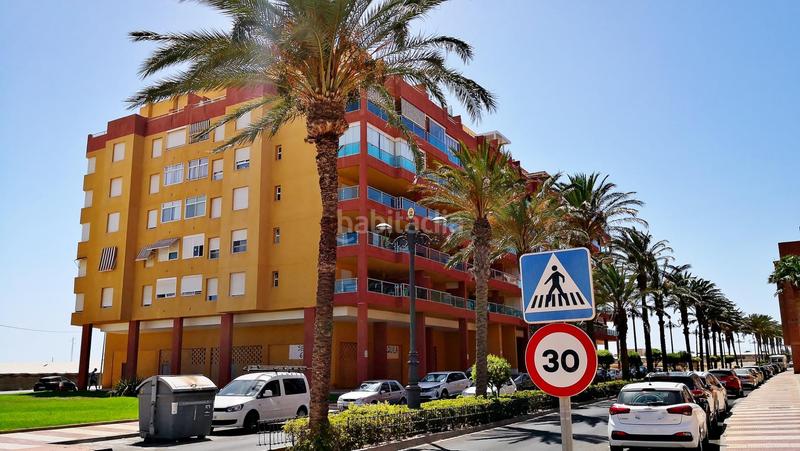 Foto 49e555cd-44cd-4fb3-a85c-b12e8ca6bb8c. Pis amb calefacció piscina a Roquetas pueblo Roquetas de Mar