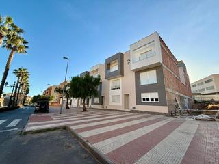 Casa adossada a Aguadulce Norte. Promocion en aguadulce centro