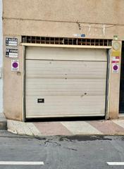 Aparcament cotxe a Aguadulce Norte. Plaza de parking en zona centro