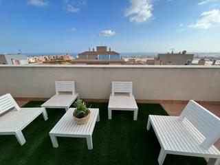 Rent Penthouse  Avenida bahia de almeria (a). Se alquila atico para larga temporada