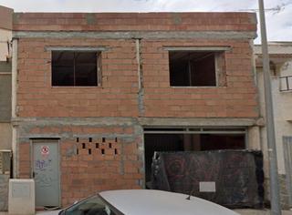 Casa in Aguadulce Sur. Duplex para reformar