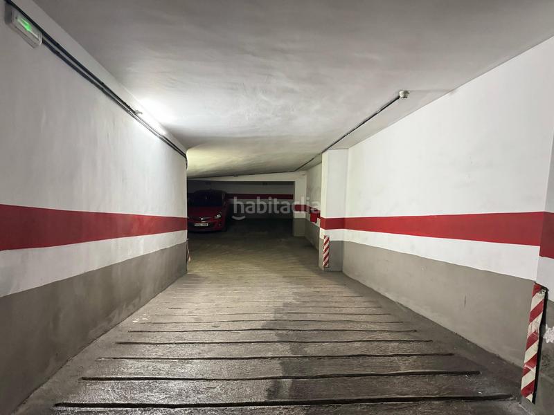 Foto 930801d0-f44d-4c6d-b6e0-1ac7b2ac8c39. Posto auto in Nueva Andalucía Almería