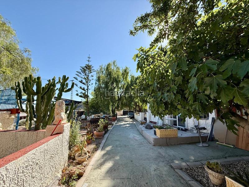 Foto af05fdf2-ffd9-46a5-b55d-1f18e59e8350. Bauernhof in Enix