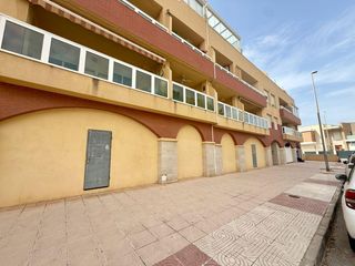 Local Comercial a Calle COSTA VERDE (AS)