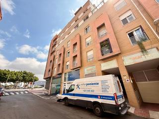 Pis  Calle cordoba (p). Vivienda de tres dormitorios y dos baño