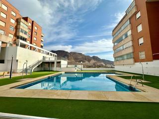 Pis  Avenida pedro muñoz seca (an). Piso en venta de tres dormitorios