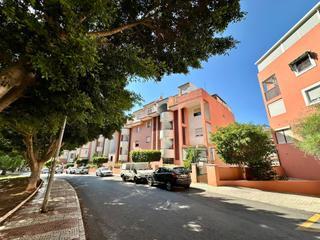 Rent Flat  Calle calle de santa mónica, 79. Piso alquiler de larga temporada