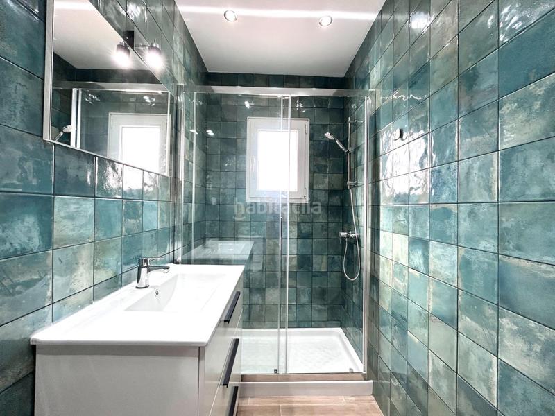 Foto 23fa0658-cf0b-4a04-bb57-e8f5a8b90b60. Alquiler piso alquiler piso semireformado con solárium privado , zona los ángeles en Almería