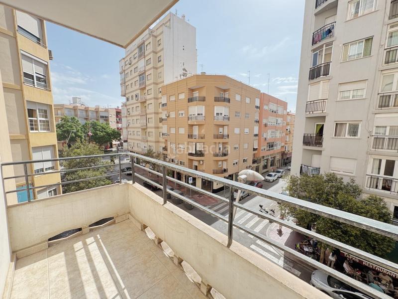 Foto 148871e9-c00a-4576-a738-4529f789bb25. Piso  amplio y luminoso en zona céntrica en Oliveros - Altamira Almería