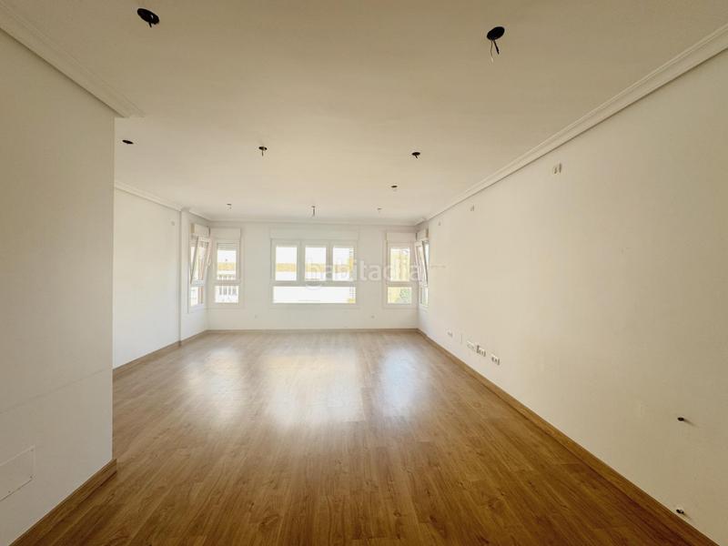 Foto ddbb32b0-8fc4-4259-944c-8b264dd148a9. Piso  en venta en antonio cano en San Luis Almería